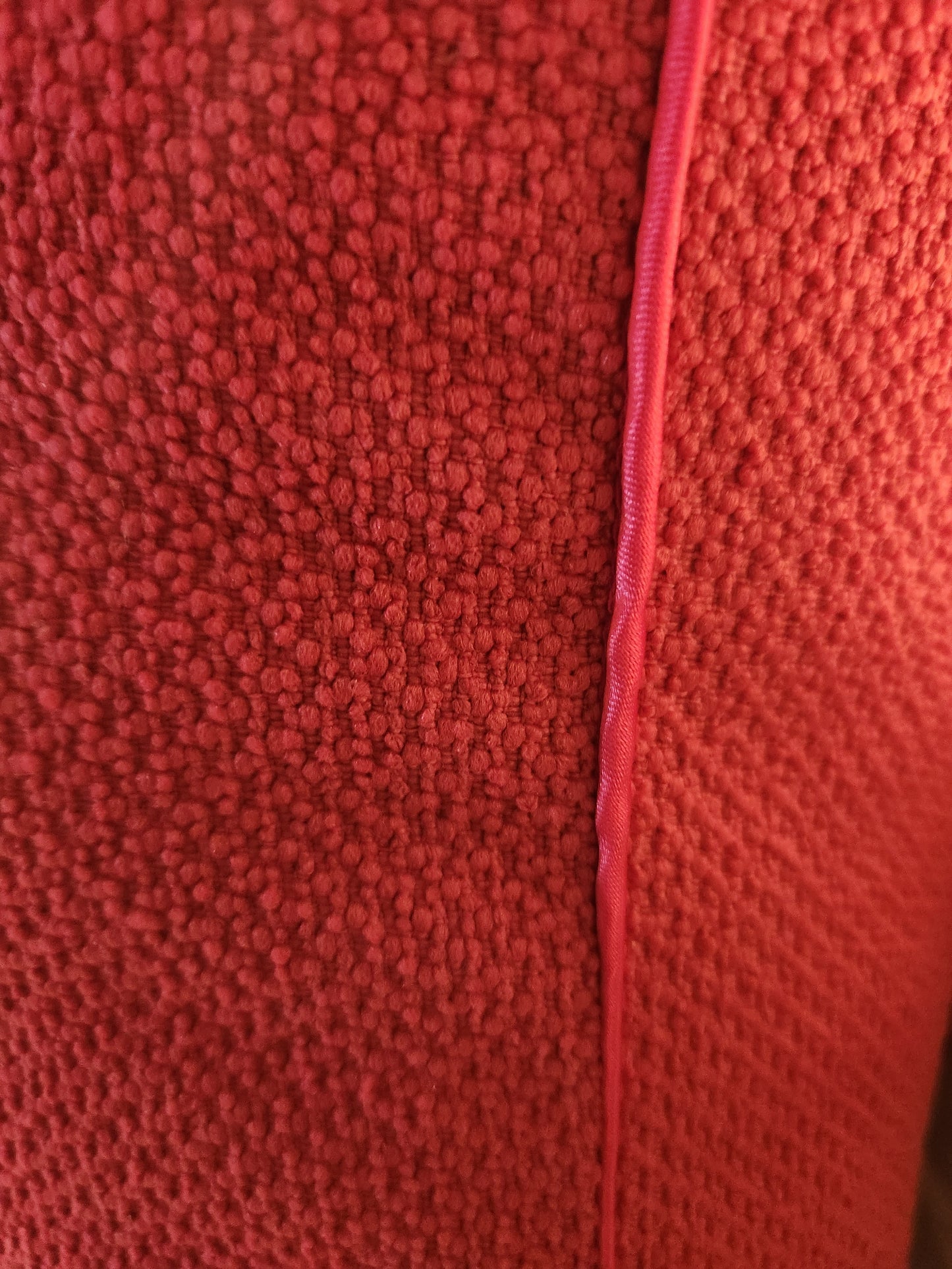 Base Solid Fuschia Boucle'